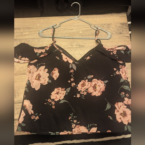 Floral top - Picture 1 of 4